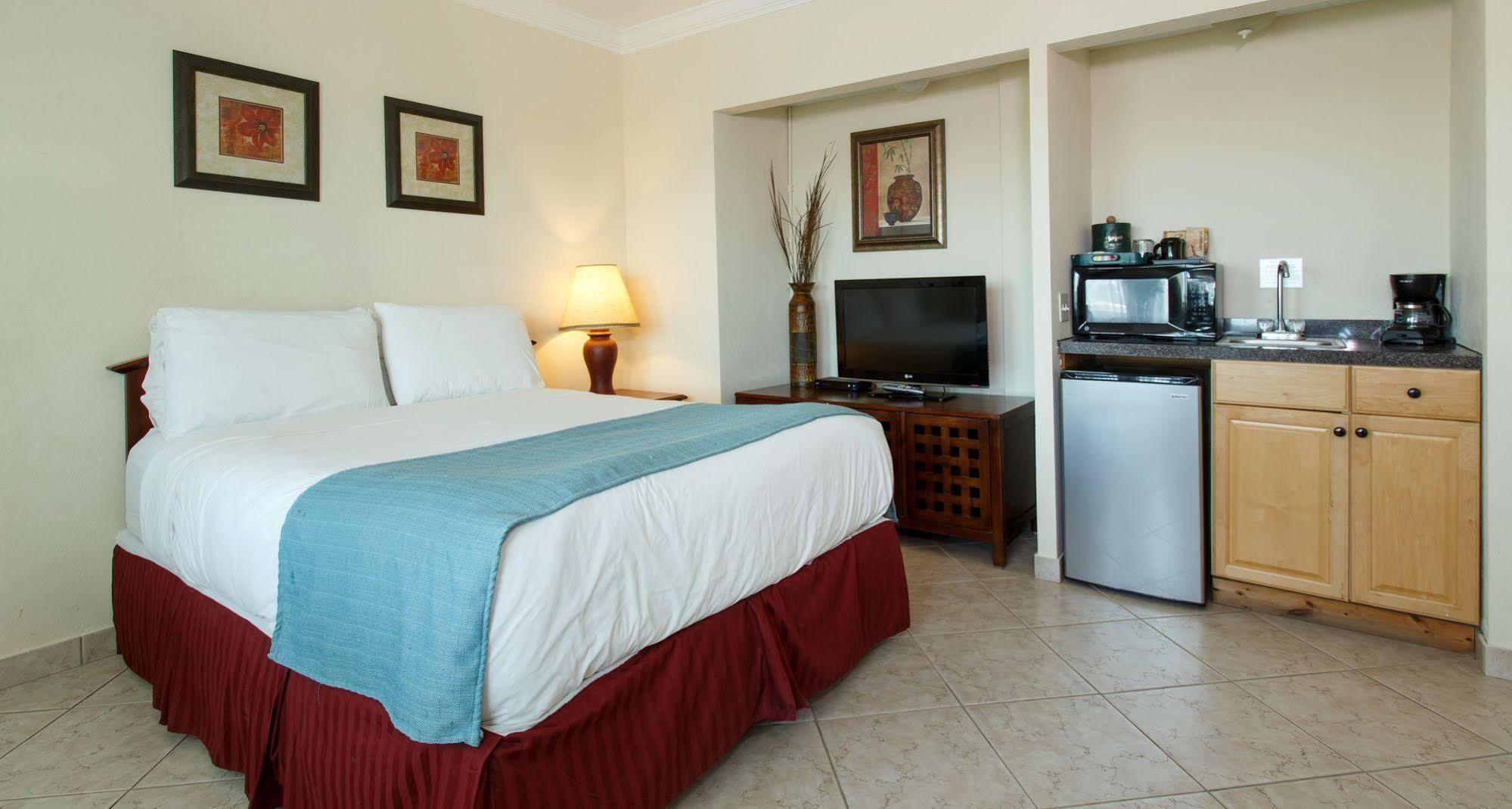 The Sea Lord Hotel & Suites (Adults Only) Lauderdale-by-the-Sea Esterno foto